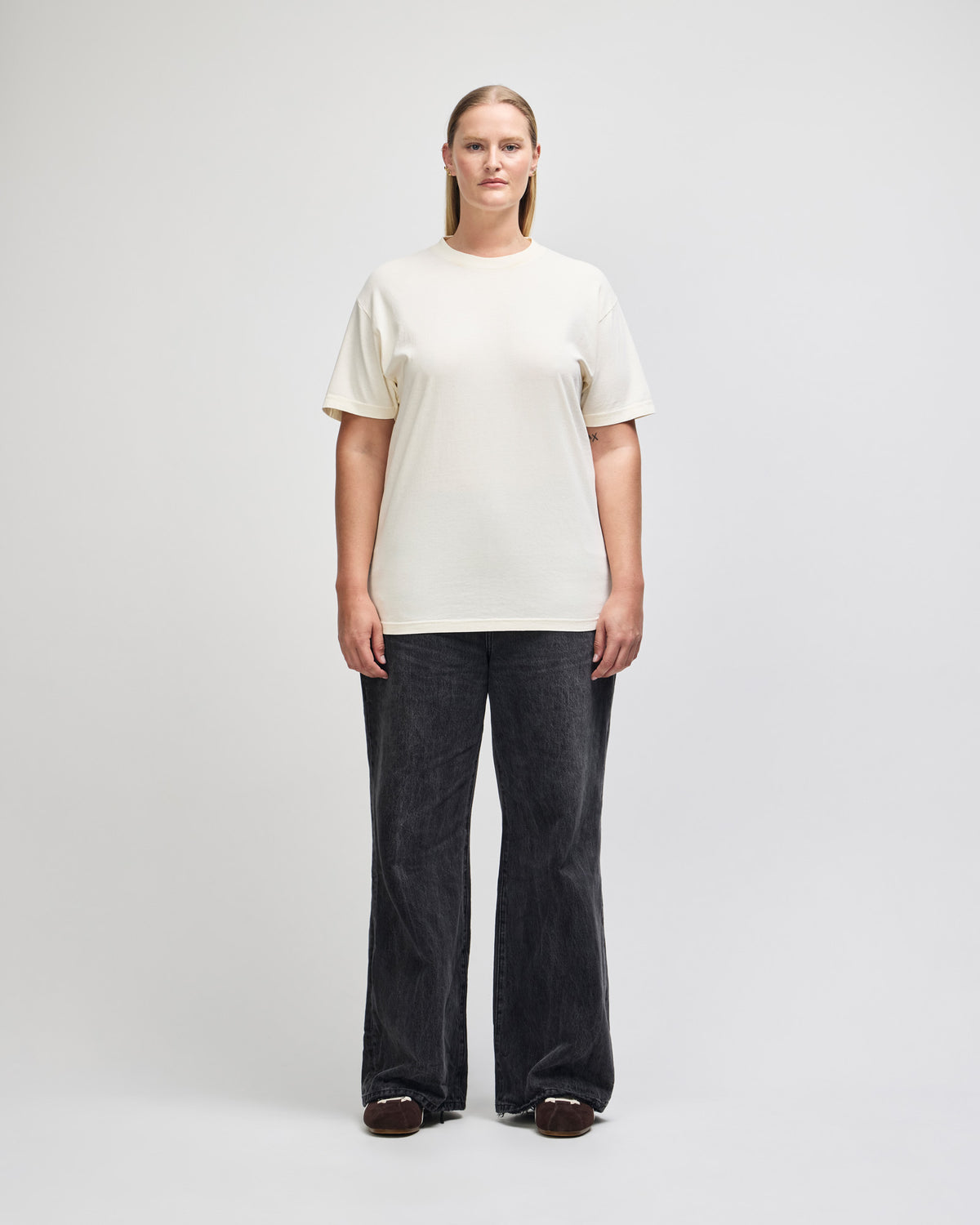 American Apparel Unisex Garment Dyed Heavyweight Cotton T-Shirt - Faded Cream