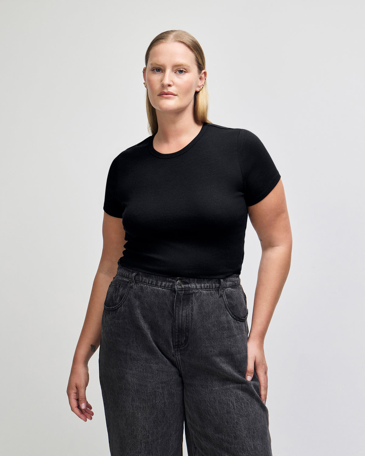 American Apparel Baby Rib Women's Crop Fitted T-Shirt - Black